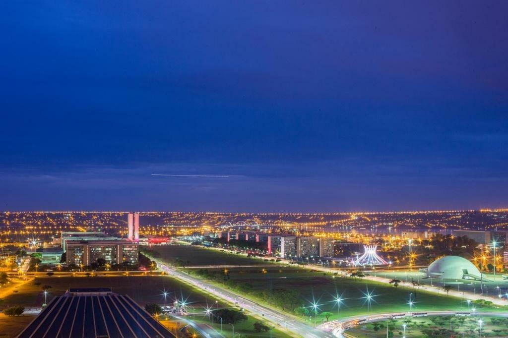 Ed Saint Moritz, Flat Com Garagem 01, Shn No Coracao De Brasilia Apartment Екстериор снимка